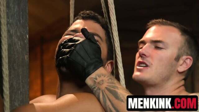 Homo stud Christian WIlde shows mercy fucking Kaden Alexander