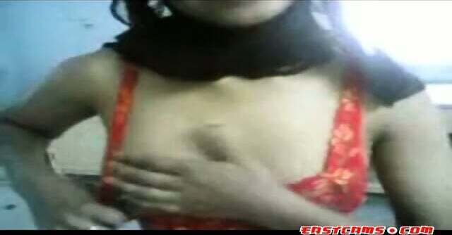 Malaysian Hijabi Gives Blowjob Office