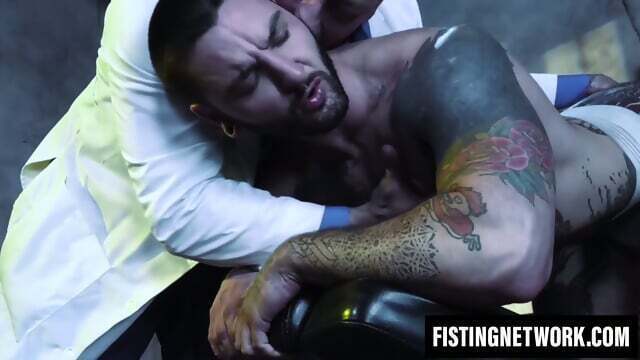 Dominant Hunter breeds fists Teddy Bryce