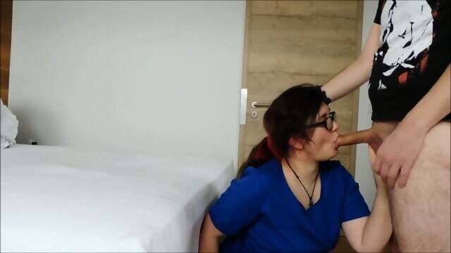 Deutsche Brunette Krankenschwester BDSM Rollenspiel