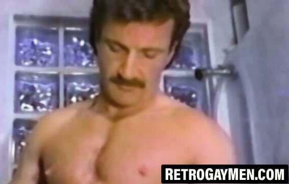 Muscled Parker buddy stroke suck each other