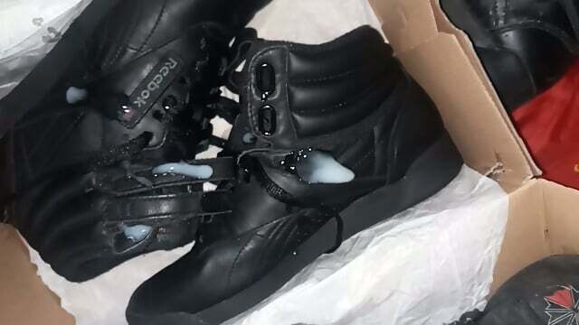 REEBOK FREESTYLE BLACK CUMSHOT