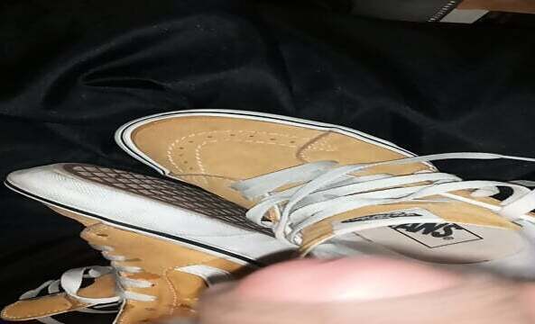 VANS SCHOOL DIRTY CUMSHOT