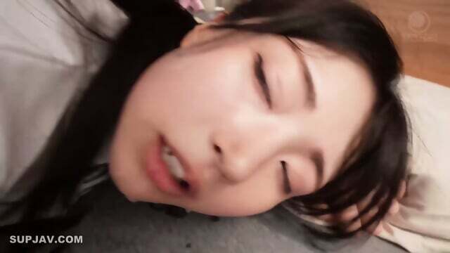 Horny Japanese Student Craves Pussy-Filling After School [LULU-364]