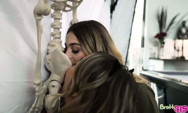 Kay, Molly Little that's boyfriend's dick