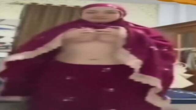 guru Salsa,Tete gede ,mulus Enak entott