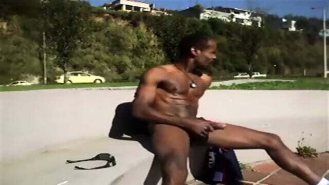 Huge Dick Public Handjob Amateur Outdoors