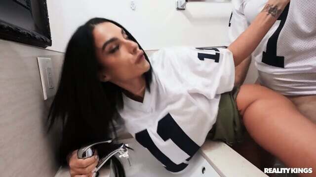 Game Official Egypt, Joey