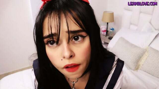 CuttieJennie solo dildo