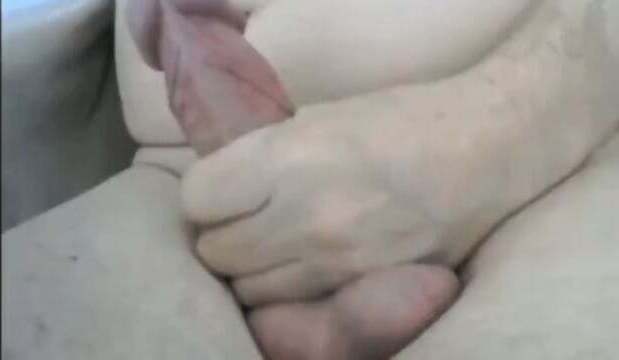 Big-daddy stroking spilling webcam