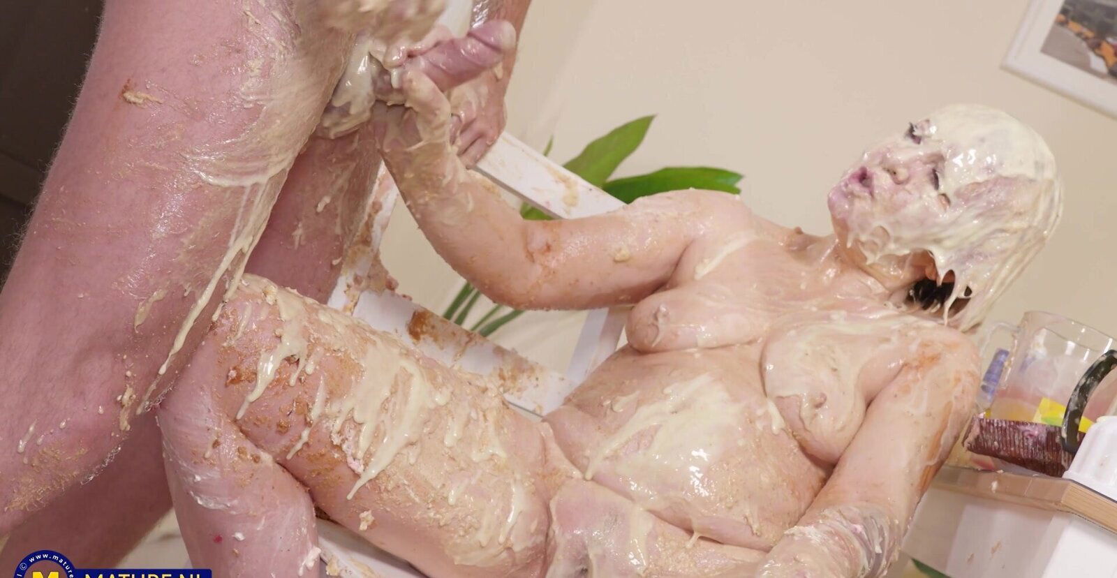 Viki Gerald have messy food blowjob session