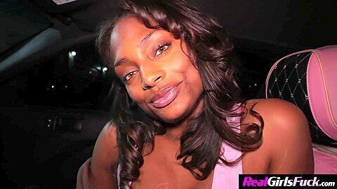 Picking Girl Bestfriend Leads Rhae Woods