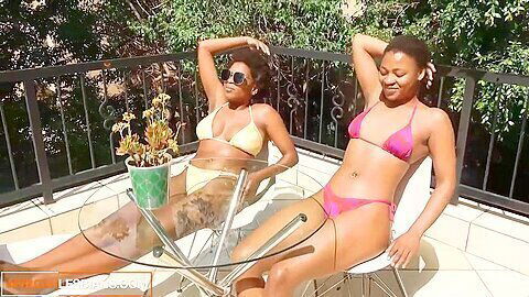 Amateur Ebony Best Friends Enjoy Sensual Oiled Booty Massage!