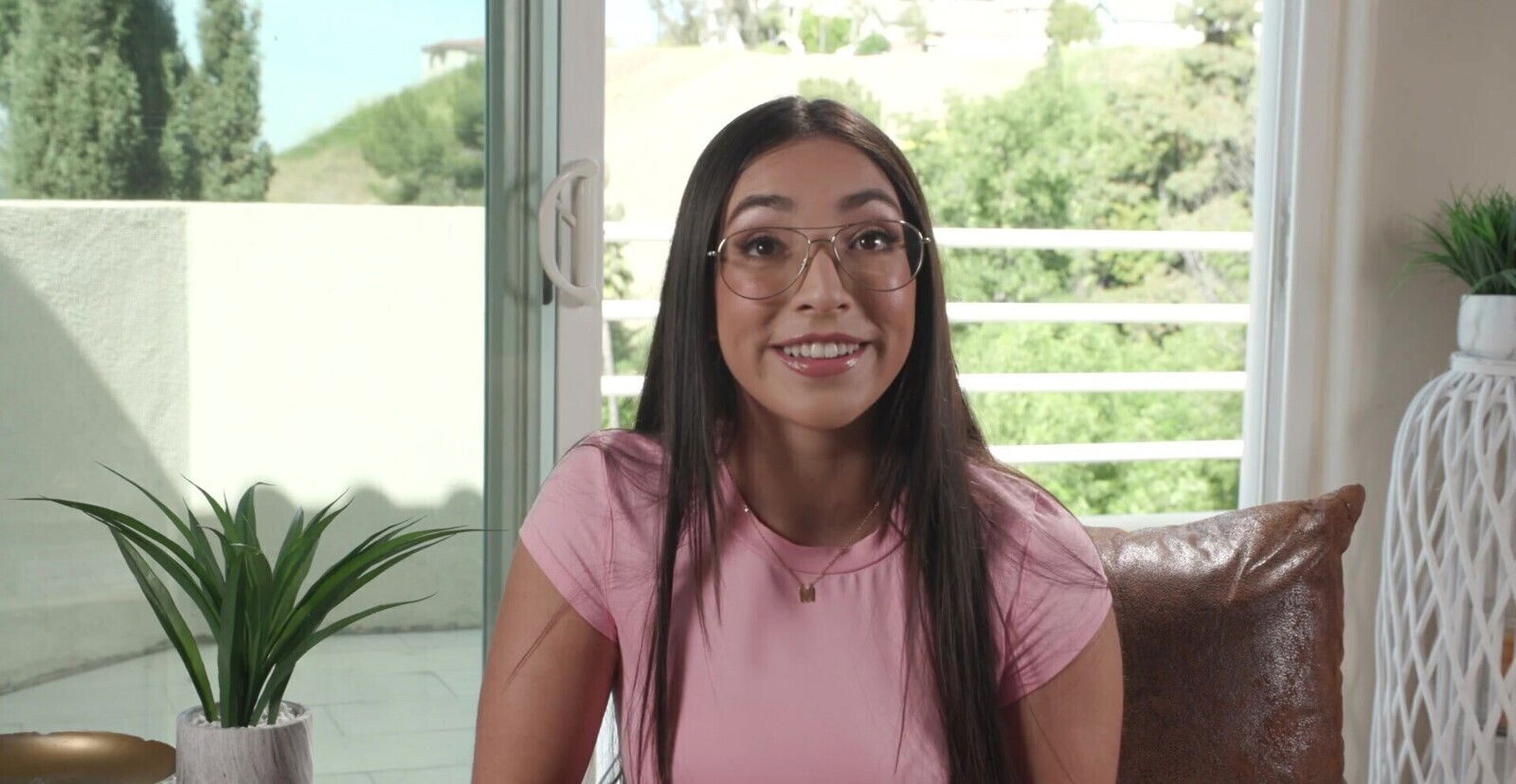 Backstage with petite latina slut Madison Wilde, she's wearing panties