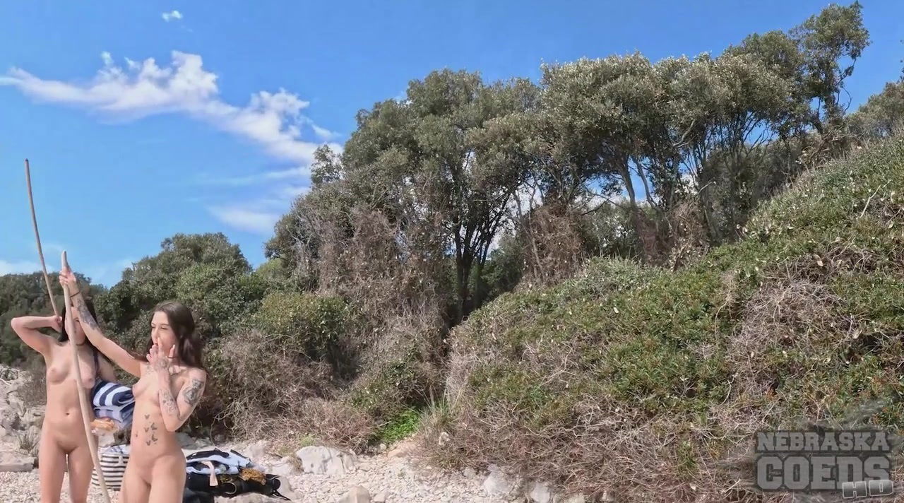 Beach Afternoon With Gabriela Lati Dora Playing Games Naked Outdoors Eating Fingering