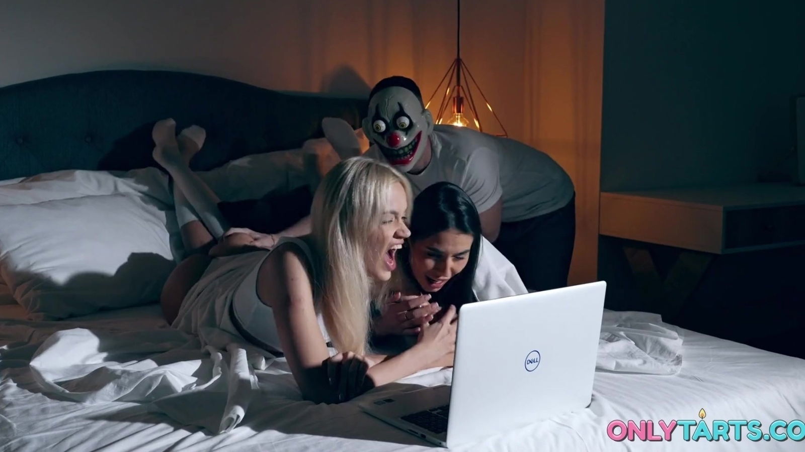 couple slim teens went down after scared them