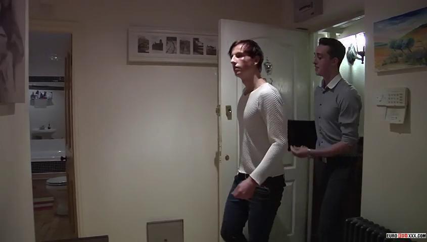 Casper Gets Double Dicked! Cameron James, Casper Ellis Luke Vogel