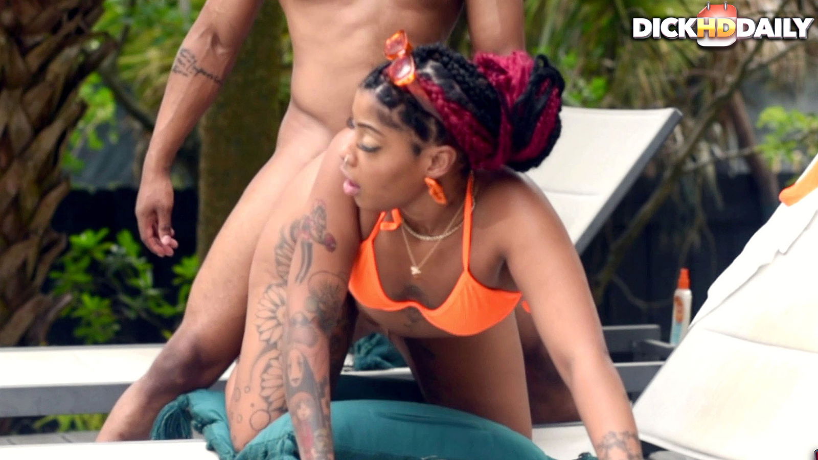 Lovemaking beach with Honey Dipped