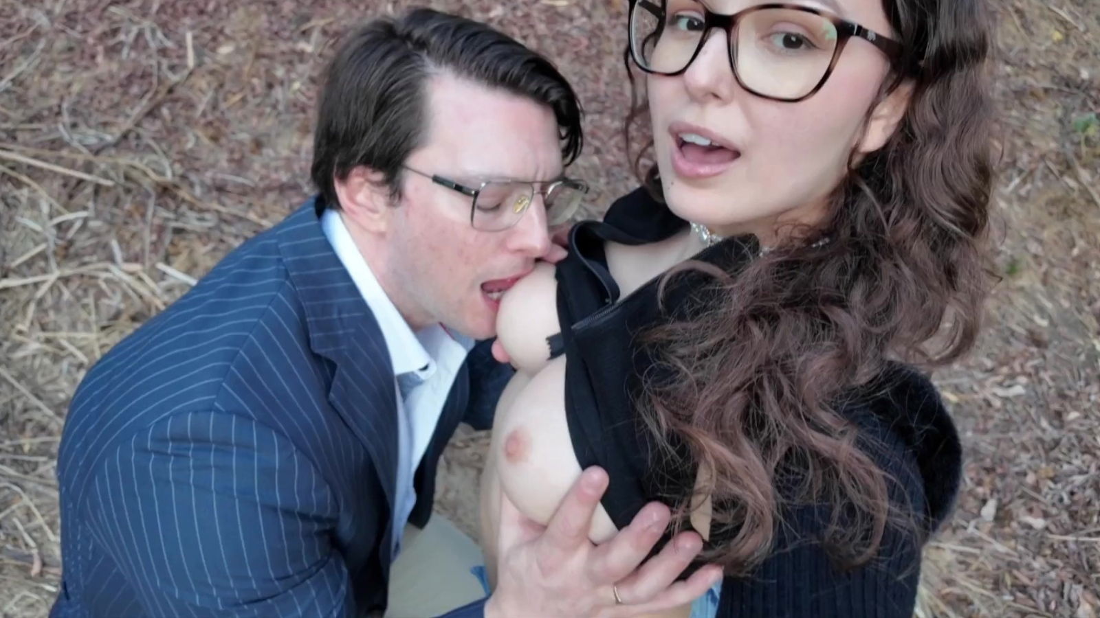 PAWG teen makes with boyfriend forest home