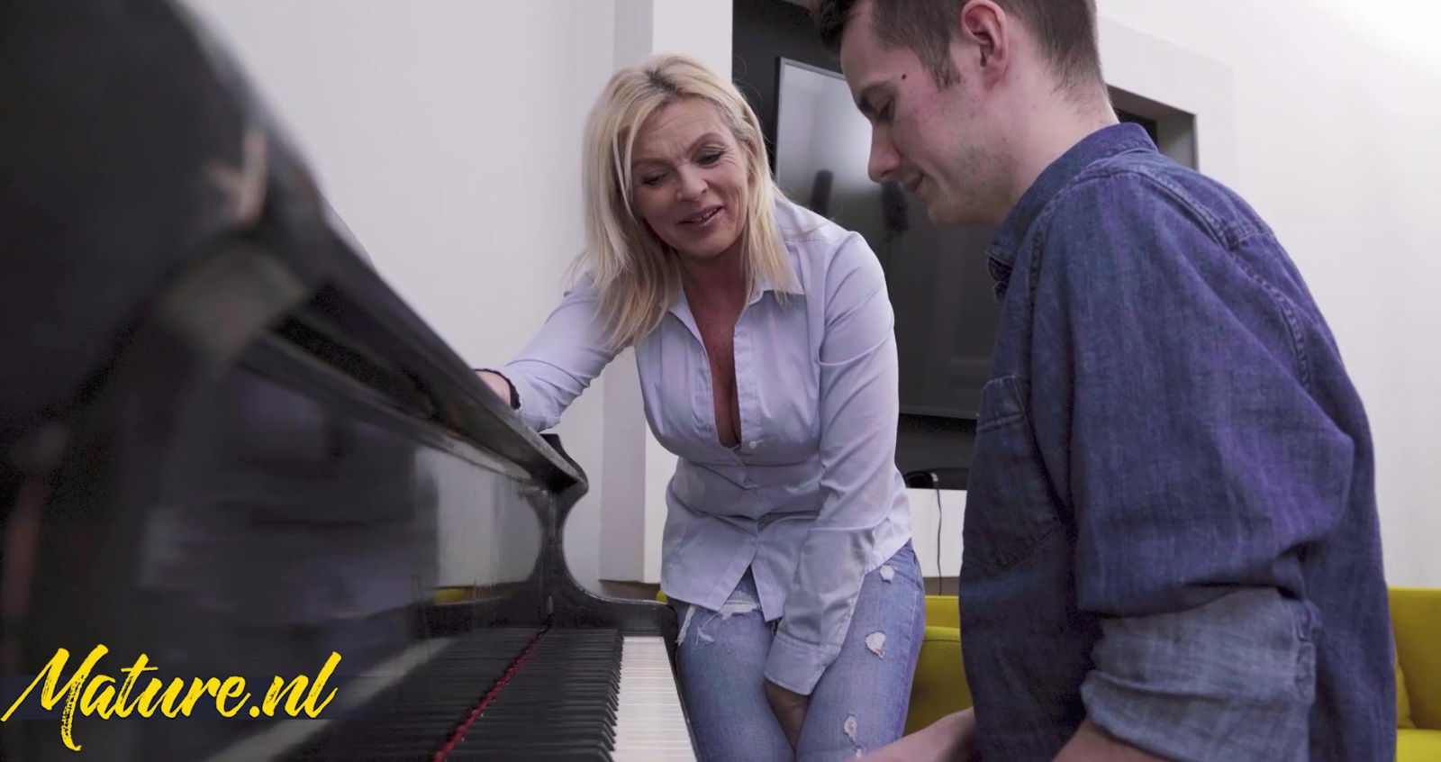 blonde milf rides nice makes pussy hard