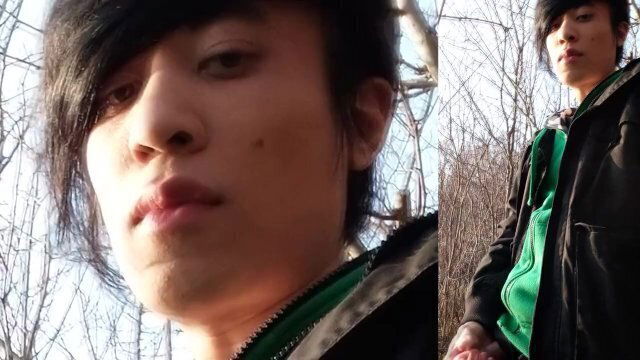 Arteen tries excite small twink penis, chilled winter