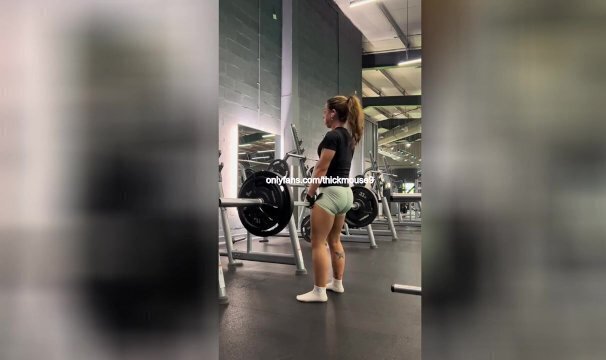 18yo Squirting Virgin: Pussy Gushes During Hardcore Fuck