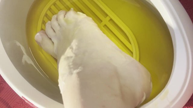 Watch Feet Soaked Foot Lovers, Come Closer!