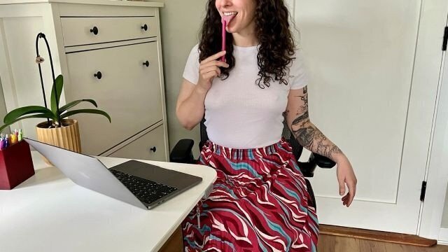 Teacher seem little distracted class