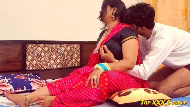 best homemade fuck video सुन्दर पड़ोसन दर्दनाक चुदाई वीडियो।