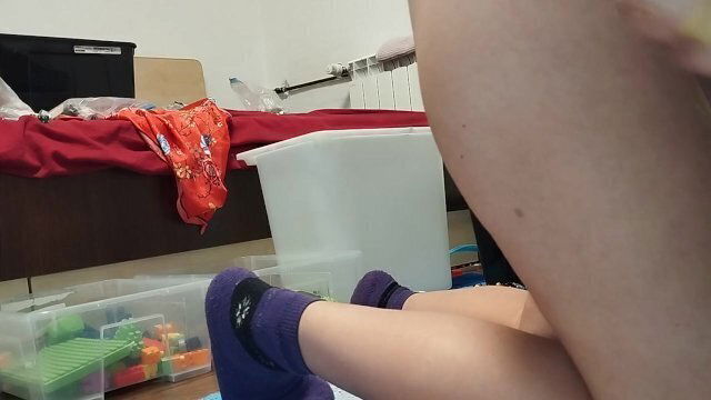 Sexy MILF, hairy pussy, ass, vacuum cleaner empty house.