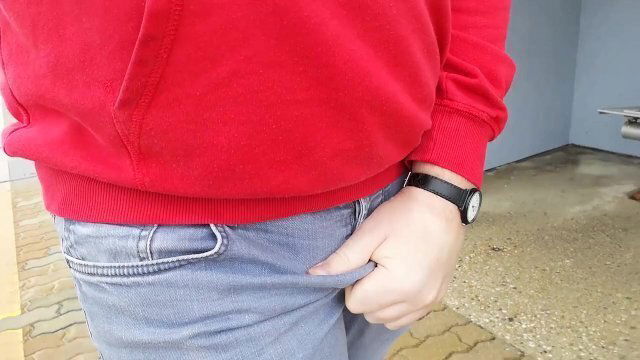 Male Desperation Public Pissing! Waiting Train Need badly!