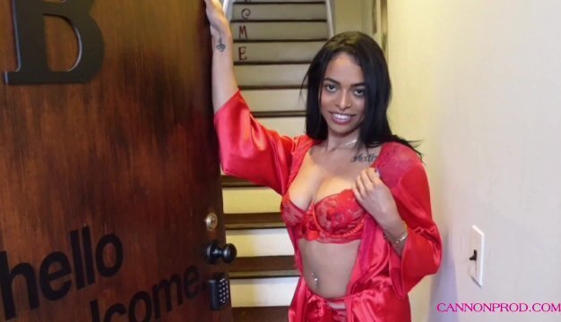 Cannon Exotic Valentina Calls Cannon Hardcire Fuck Session