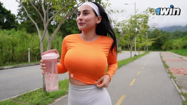 nuevo entrenador solo tenía fantasía arrancarme pantalones follarme duro.