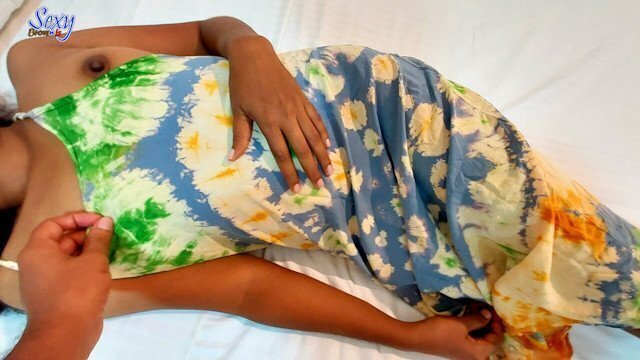 Lankan Accidentally went Step Sister's room Sexy Night Dress Asian Couple