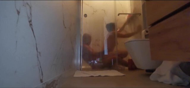 stepsister's pussy gets fucked hard, with lots face.