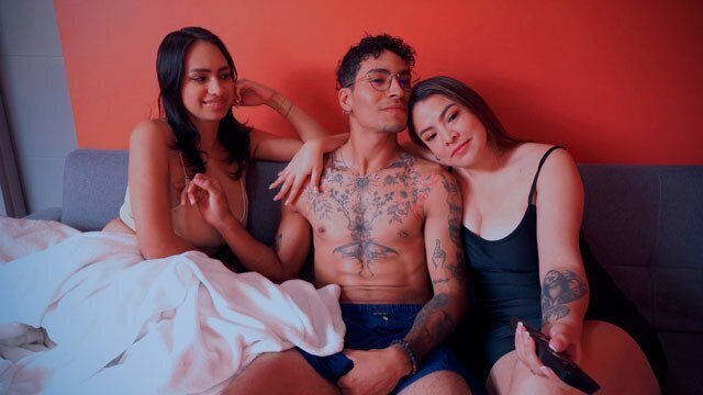 fuck girlfriend's friend discovers likes joins threesome