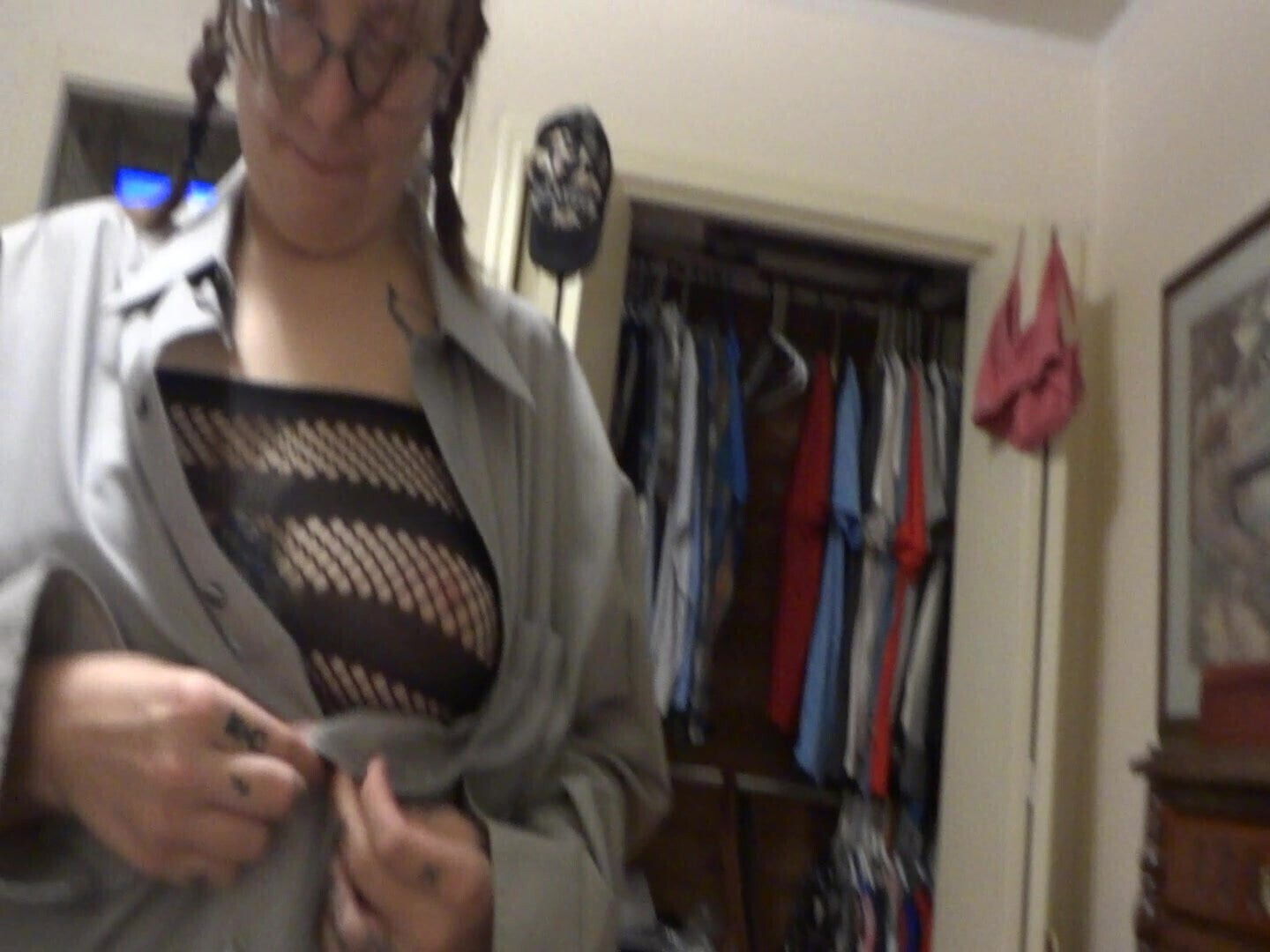 Amateur Lapdance Leads Facial (pt.1)