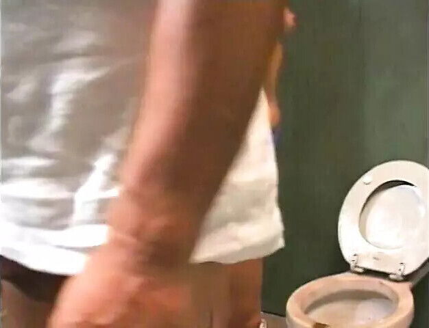 Muscular watches girlfriend urinate then gets blowjob while smoking