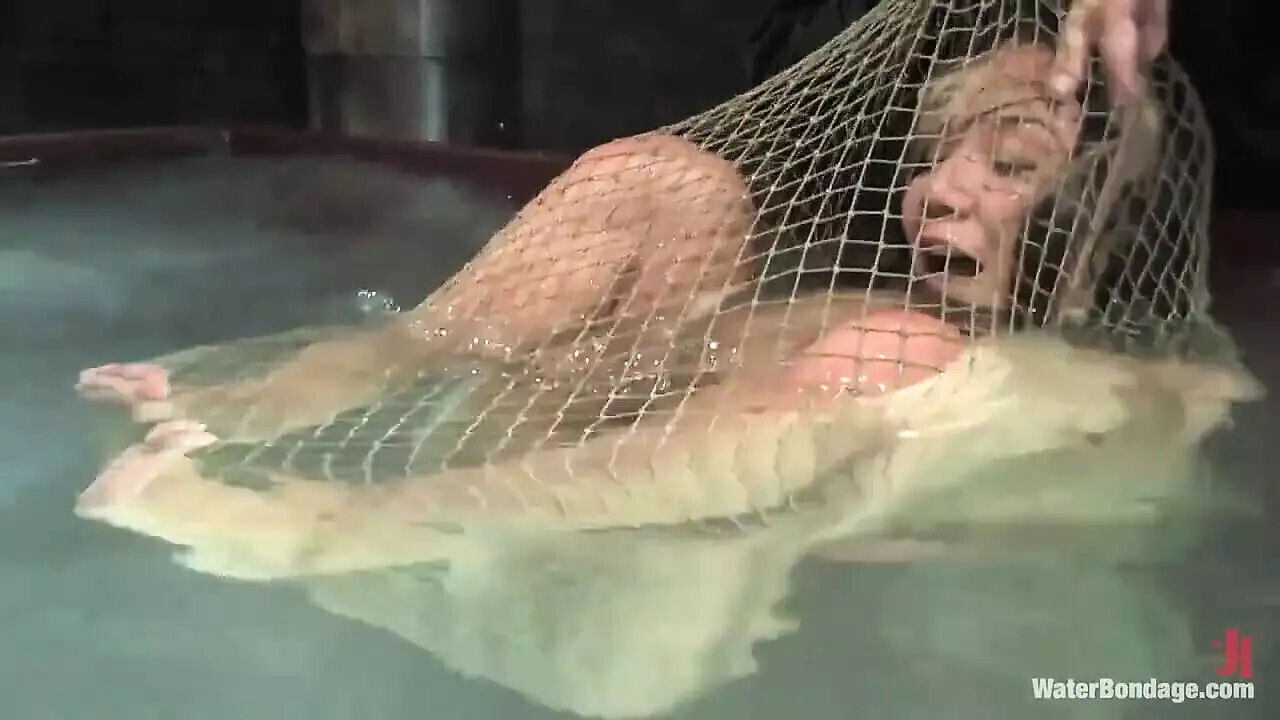 Keeani Returns Waterbondage