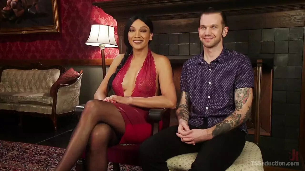 House Special: Yasmin Treats Will Havoc Hard Surprise