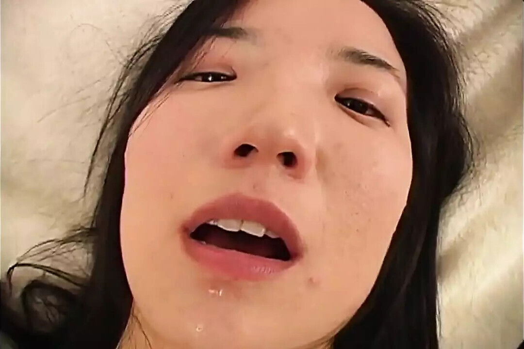 Prettiest Long Hair Thai Model Fingering Pussy