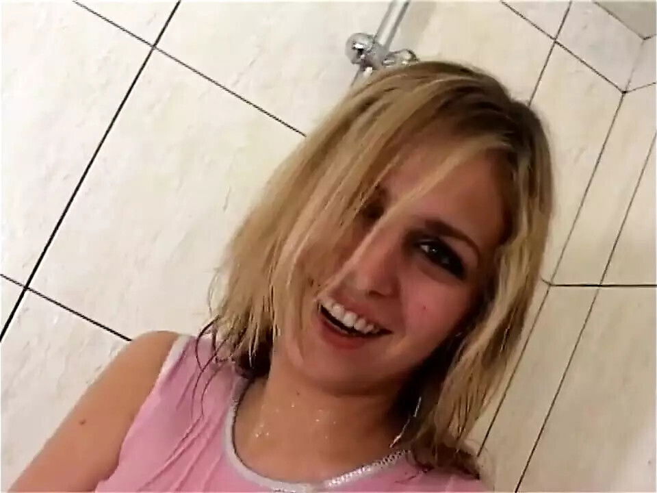 Slutty Cheak Whore Plays with Beads Vibrator: Horny Squirt Masturbation!!!