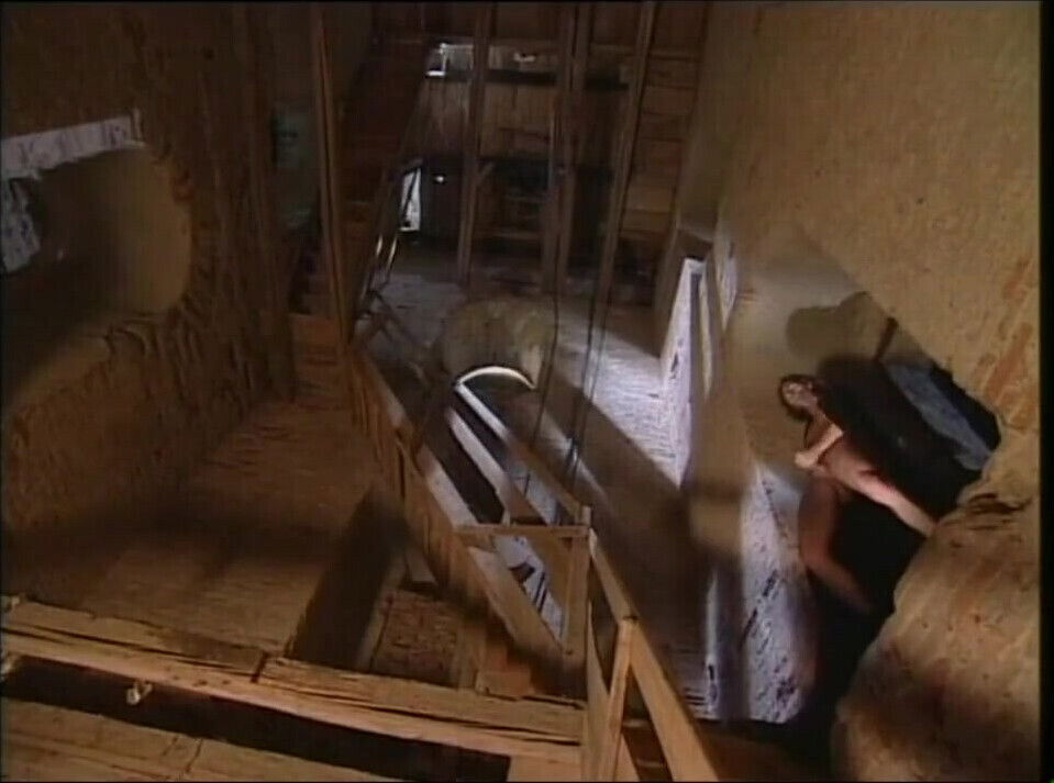 Young Blonde Fucked Abandoned Farmhouse Then Pisses