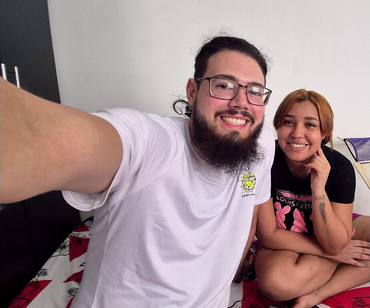 debut porn! first time front camera, very nervous!