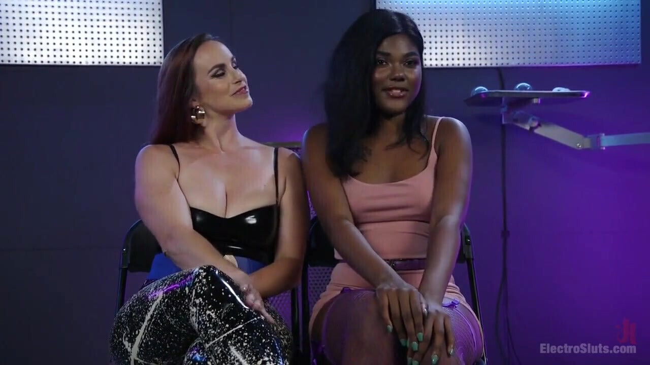 First Electric BDSM Shoot Model Yara Skye