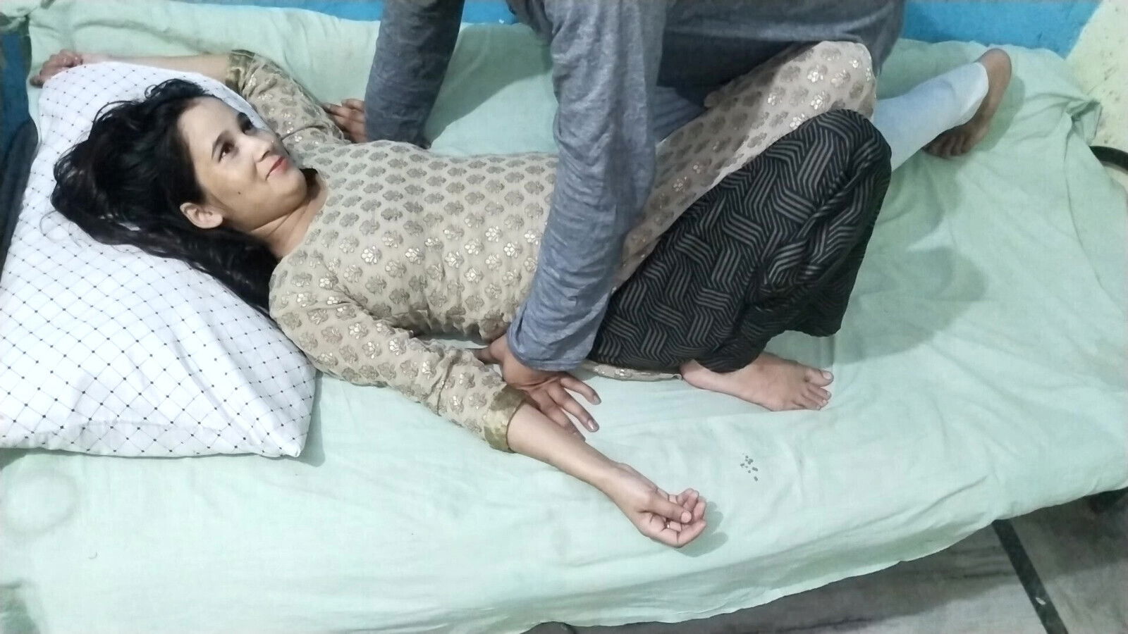 Pretty Pregnant Indian Wife Gets Fucking Night