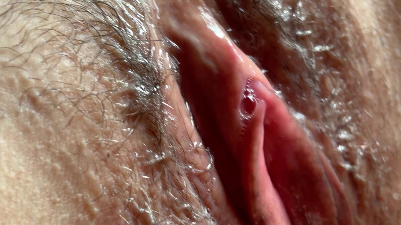 Never! Never Kiss Pussy. It's Addictive.