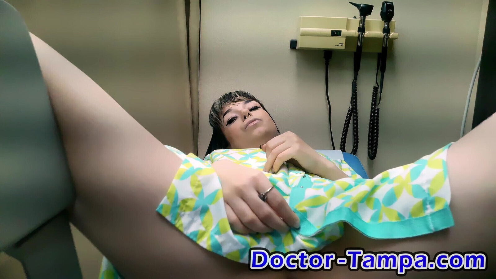 Tampa Neighbor's Gyno? Ditria Rose