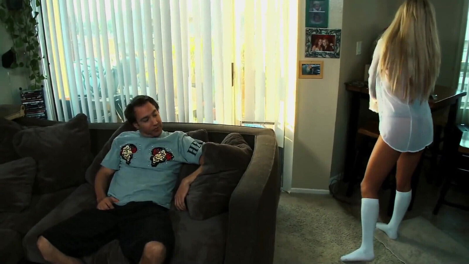 Brooke Belle Gets Pussy Owned Deep Dick