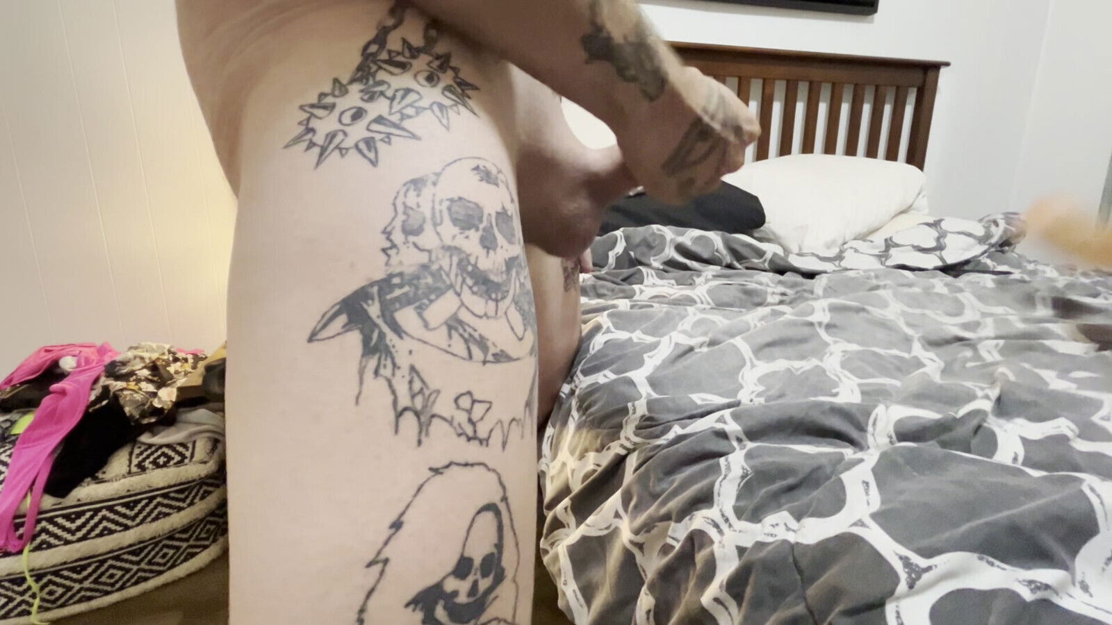 Facial Fuck with Toys